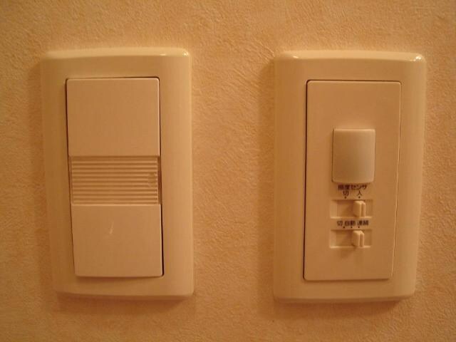 物件内観写真19　(人感センサー)