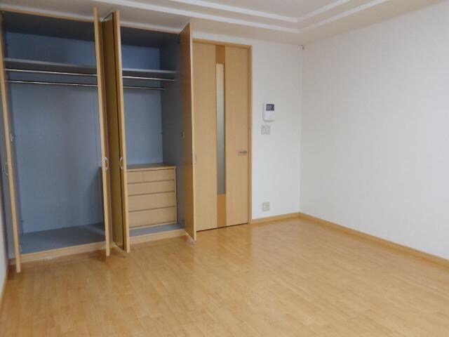 物件内観写真9　(クローゼット)