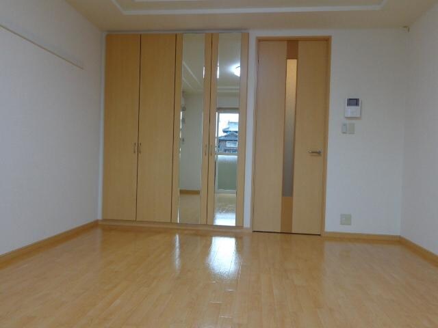 物件内観写真10　(洋室)