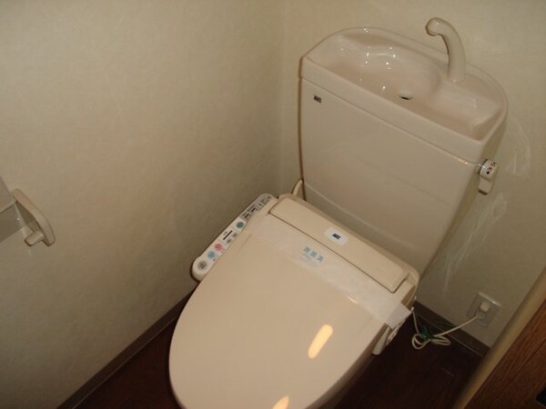 トイレ(シャワー付トイレ)