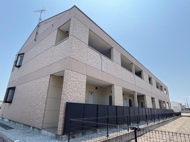 物件外観写真2　(外観写真（昼）)