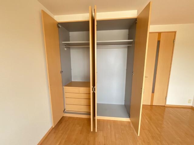 物件内観写真11　(クローゼット)
