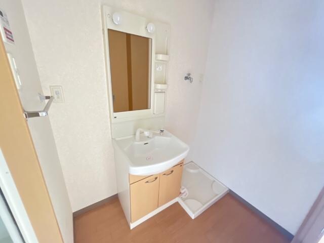 物件内観写真15　(洗髪洗面化粧台)