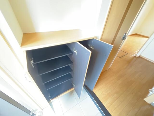 物件内観写真25　(下駄箱)