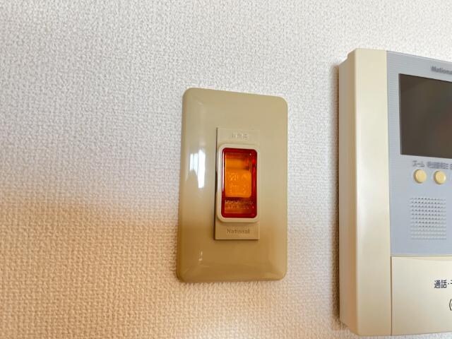 物件内観写真28　(非常ボタン)