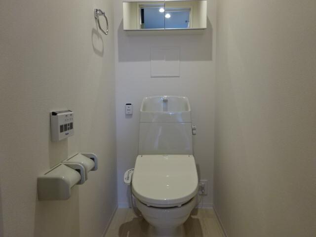 物件内観写真10　(シャワー付トイレ（イメージ）)