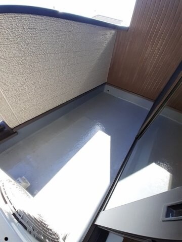 物件内観写真18　(バルコニー付きです)