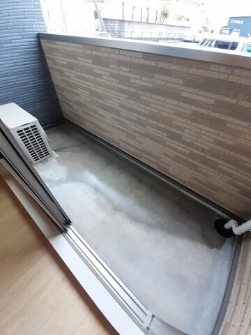 物件内観写真18　(陽当たり良好なバルコニーです)