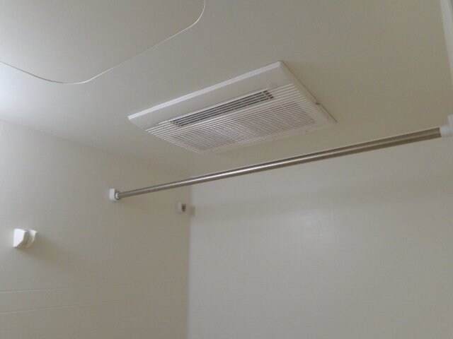 物件内観写真11　(浴室乾燥機)