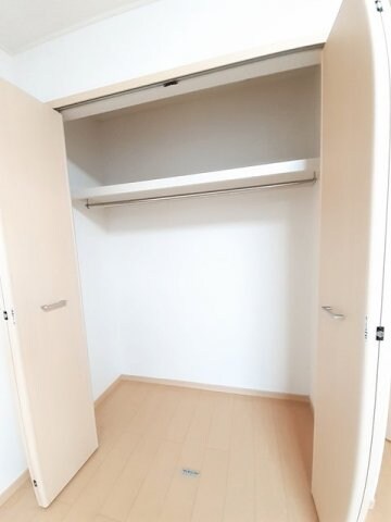物件内観写真14　(収納スペース豊富です)