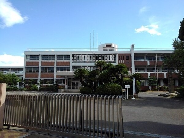 周辺環境(多度津町立多度津小学校まで1700m)