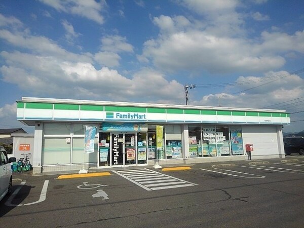 周辺環境(ファミリーマート善通寺稲木店まで400m)