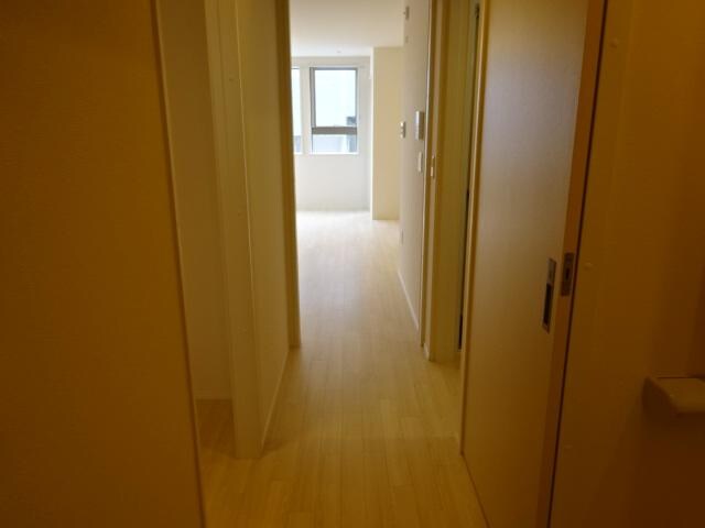 物件内観写真15　(廊下)