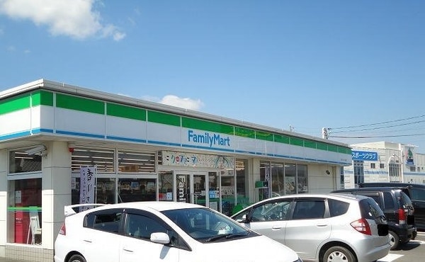 周辺環境(ファミリーマート中央インター店まで280m)