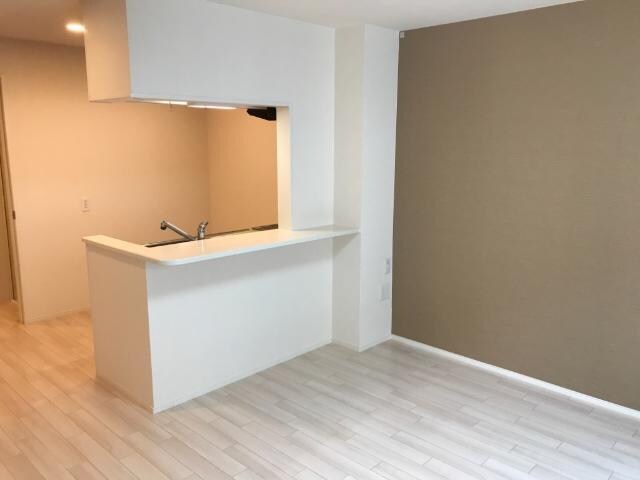 物件内観写真9　(リビング)