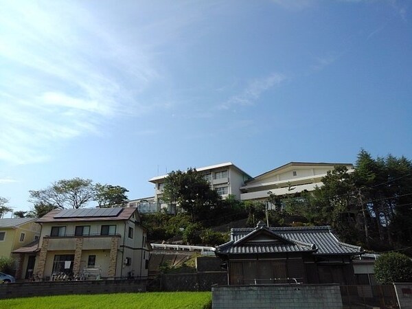 周辺環境(多度津町立白方小学校まで1300m)