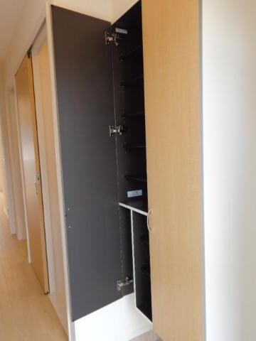 物件内観写真23　(下駄箱)