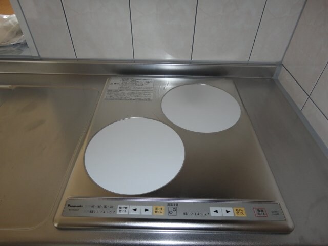物件内観写真10　(IHコンロ)