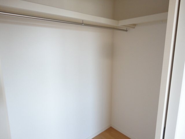 物件内観写真14　(クローゼット)