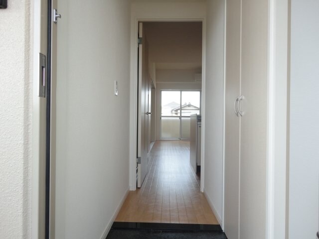 物件内観写真17　(廊下)