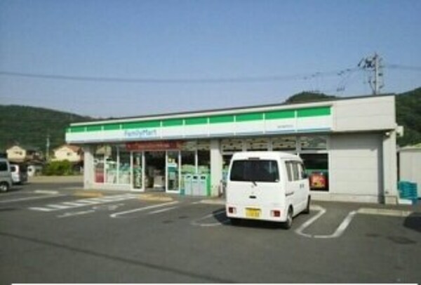 周辺環境(ファミリーマート鶴市町店さんまで990m)