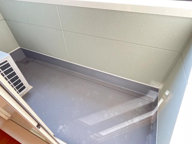 物件内観写真28　(ベランダ)