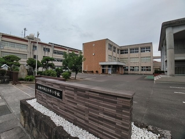 物件外観写真7　(善通寺市立東部小学校まで200m)