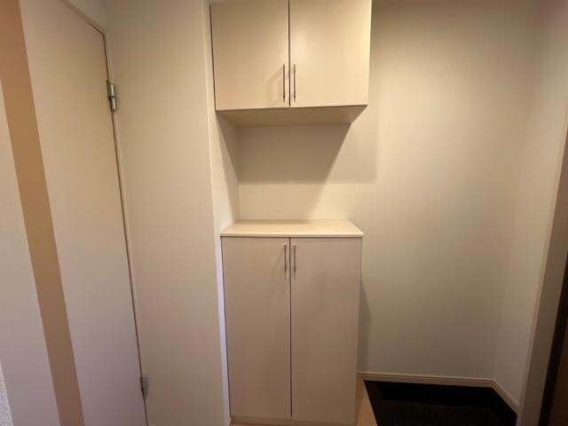 物件内観写真18　(下駄箱)