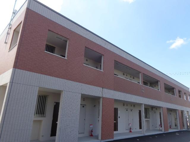 物件外観写真2　(外観写真（昼）)