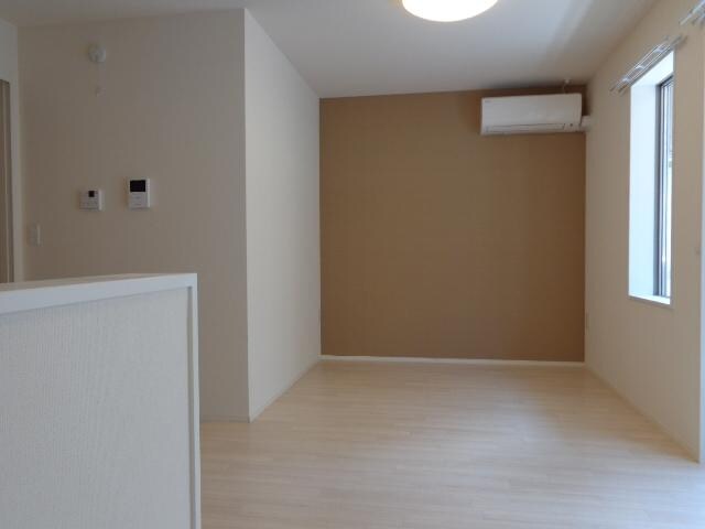 物件内観写真9　(リビング)