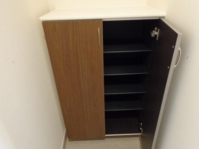 物件内観写真20　(下駄箱)
