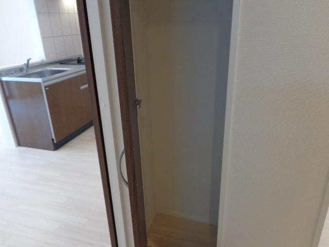 物件内観写真27　(収納)