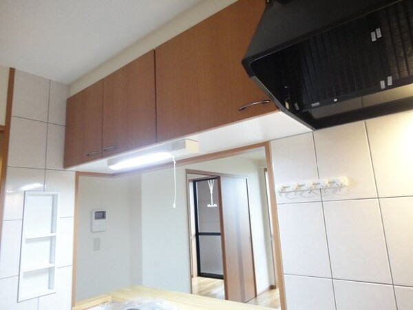 キッチン(キッチンの上側棚)