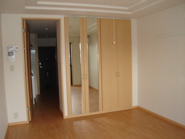 物件内観写真2　(洋室)