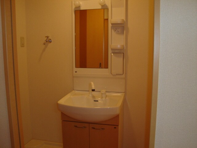 物件内観写真6　(洗髪洗面化粧台)