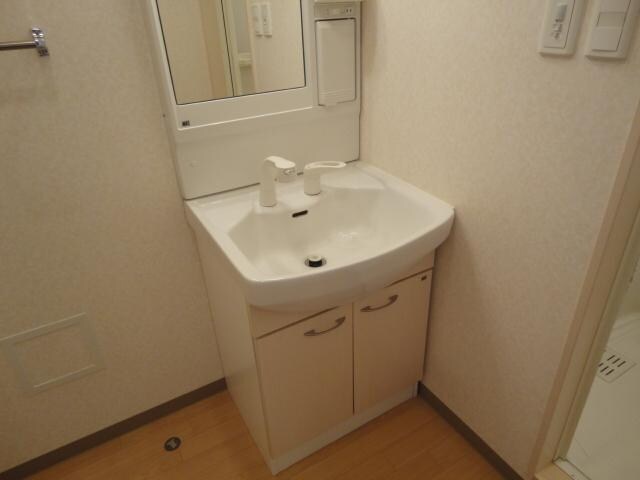 物件内観写真13　(洗髪洗面化粧台)