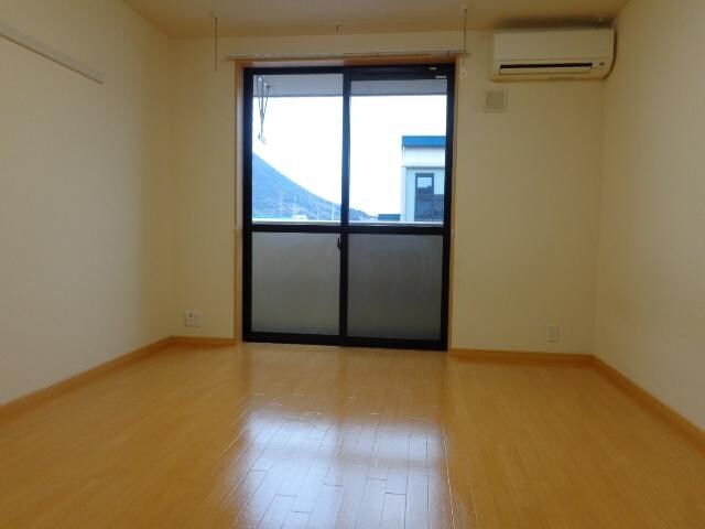 物件内観写真7　(洋室)