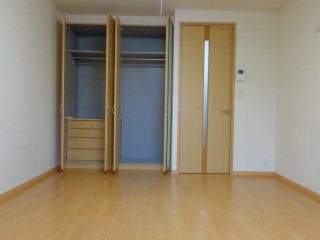 物件内観写真10　(クローゼット)