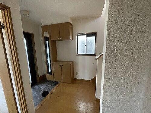 物件内観写真5　(原状回復工事前)