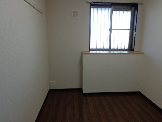 物件内観写真5　(洋室)