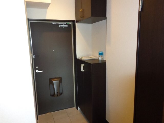 物件内観写真9　(下駄箱)