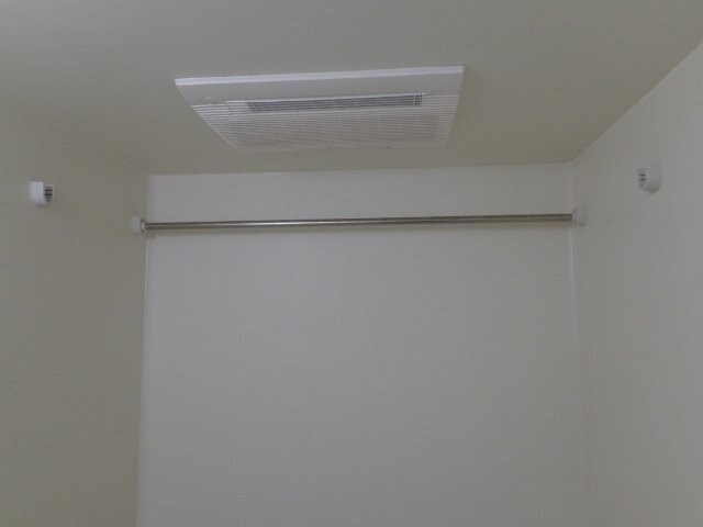 物件内観写真15　(浴室乾燥機)