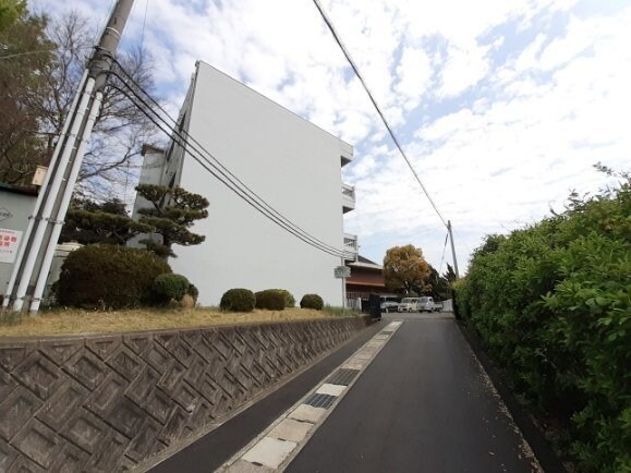 物件外観写真7　(善通寺市立南部小学校まで1700m)