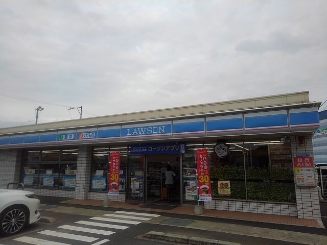 物件外観写真2　(ローソン三豊高瀬町店まで700m)