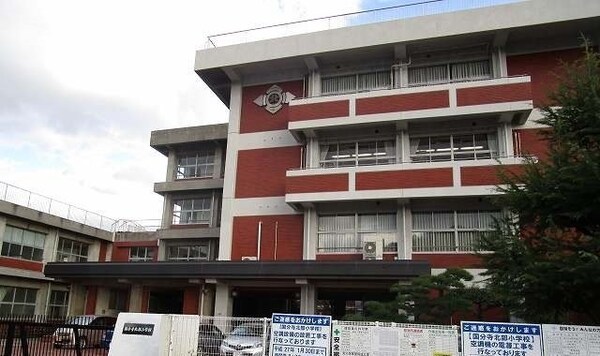 周辺環境(高松市国分寺北部小学校まで650m)