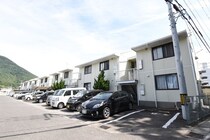 屋島ハイツ　B棟の外観写真