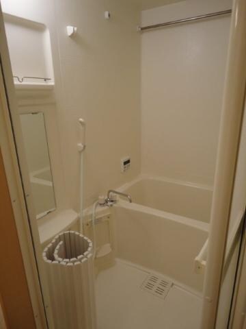 物件内観写真10　(浴室乾燥機付きバス)