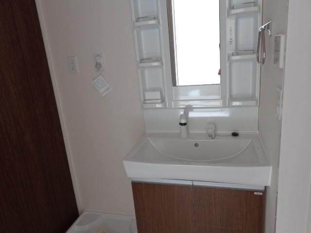 物件内観写真18　(洗髪洗面化粧台)