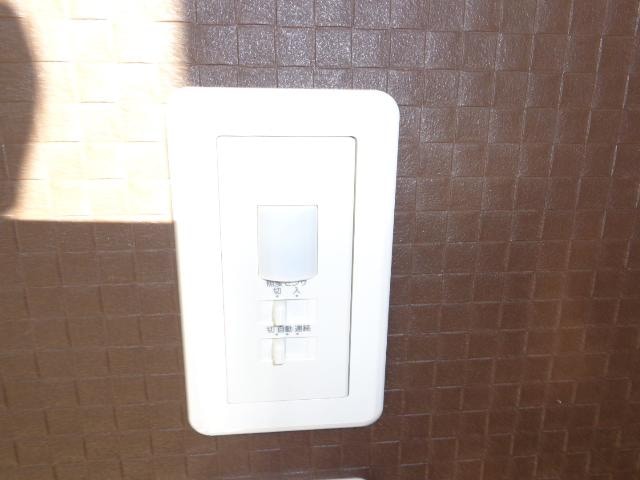 物件内観写真26　(人感センサー)