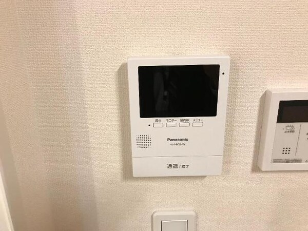 セキュリティ(カメラ付インターホン)